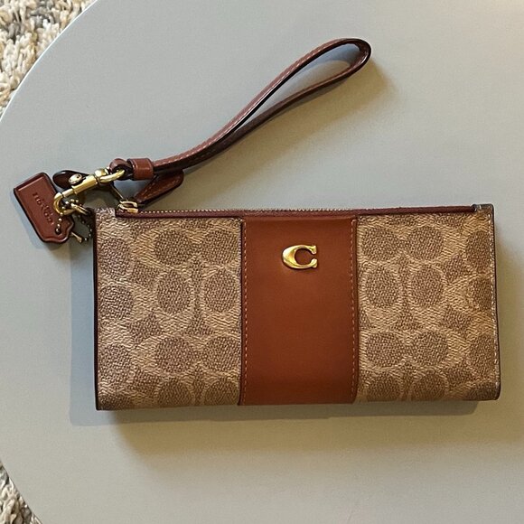 Coach Double Zip Wallet In Signature Canvas - Picture 5 of 10